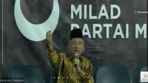 Hal itu disebabkan karena pemilih partai nasionalis juga ada yang yang. Amien Rais Kalau Partai Ummat Nanti Lebih Besar Dari Masyumi Please Join Us Tribunnews Com Mobile
