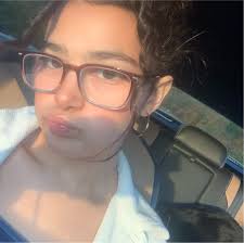 Lilly Simms in people