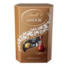 Conjured fresh from the kitchen, lindor salted caramel laces smooth milk chocolate with buttery caramel and salt flakes to create an enhanced bittersweet flavour. Wholesale Lindt Lindor Assorted Truffles 337g Hancocks