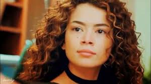 Hey guys this is fanpage about kadin dizi seray kaya, ozge ozpirincci, caner cindoruk,kubra and ali baharsarp/bahararif ✨sirin,nisan,doruk. 32 Kadin Ideas Herci Serialy Ucesy