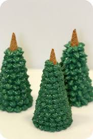 Soften the ice cream while the cake cools. Ideas And Inspiration For Gingerbread Houses Sweetopia Christmas Gingerbread House Gingerbread House Decorations Gingerbread House Designs