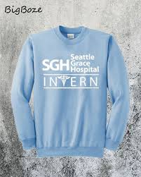 Ici, vous interpréterez un personnage de la série grey's anatomy, ou un personnage inventé de votre choix pouvant s'y intégrer. Sgh Seattle Grace Hospital Sweatshirt