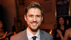 Aaron Tveit Will Star as Bobby in Company at Barrington Stage