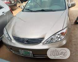 Toyota Camry 2004 Gold Super Clean Toyota Camry 2004 Model Automatic Transmission Alloy Wheel Ac Chilling Perfect G Toyota Camry Camry Automatic Transmission