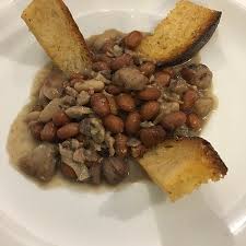 Un ricco assortimento di tre varietà di fagioli che si fondono con i sapori dell'autunno, tra cui funghi misti e castagne, in un. Zuppa Di Castagne Funghi Porcini E Fagioli Squisita E Ben Bilanciata Foto Di Casa Montedonico Garden Restaurant Visciano Tripadvisor