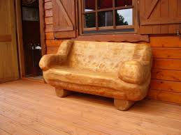 Gartenbank Baumstamm Sofa Aus Einem Pappelstamm Geschnitzt Gartenbank Baumstamm Bank