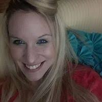 Leanna Sauer's Instagram, Twitter & Facebook