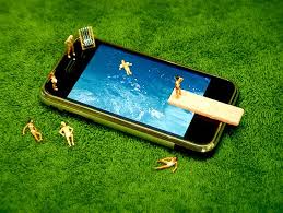 They would have forced their way into the house if i had not called (not call) for help. What Should You Do If Your Phone Gets Wet