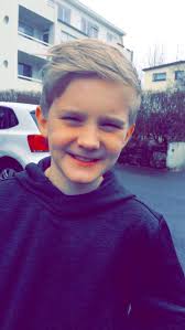 Minn allra besti maður er 17 ára í dag! 🥳 Réttlæti og kærleikur eiga best  við þennan ljúfa dreng. Love you! ❤️ Pabbi