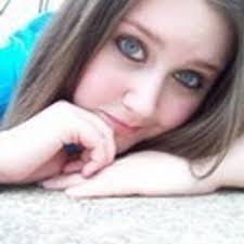 Amie Cagle's Instagram, Twitter & Facebook