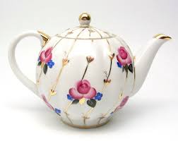 Fine Porcelain Teapots From The House Of Lomonosov Are At The Russian Gift Shop In Lisle Il Antique Roses Tea Pots Rose Teapot Lomonosov