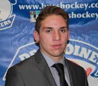 THE UNH MEN'S HOCKEY BLOG: August 2015