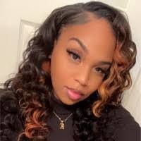 Tina Passmore's Instagram, Twitter & Facebook