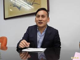 新北3.9萬劑疫苗分配曝 侯友宜下令：5天內打完 編輯 莊雅婷 報導 發佈時間：2021/06/01 16:18 最後更新時間：2021/06/01 16:18 89hefuhgbuwt6m