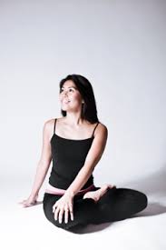 The half spinal twist is one of the best yoga postures for cultivating flexibility and strength in the spine. How To Do Easy Pose With Twist Yogaoutlet Com