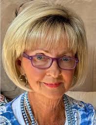 Regina Parslow's Instagram, Twitter & Facebook