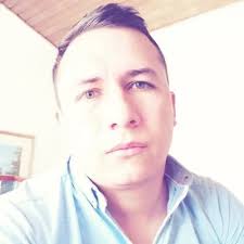 Andrés Rey (@andresreyhdez)