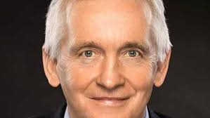 David Walsh: "Lance tuvo mucha suerte de no terminar en prisión". Mano a  mano con el periodista que desenmascaró a Armstrong.