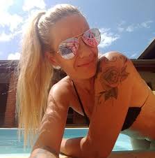 Amanda Carolina (@Amandacdss) • Facebook