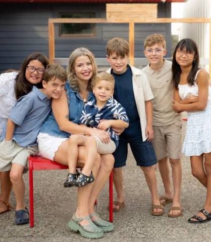 Michigan dad killed wife, their 6 kids in murder-suicide at burning home,  sheriff says The Ottawa County Sheriff's Office has released new  information on Monday about what they believe unfolded inside a