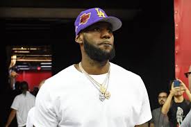 Oct 16, 2020 · @universityofky posted on their instagram profile: Frank Vogel Hasn T Decided On Lakers Starters Says Starting Lebron James At Point Guard Isn T Imminent Silver Screen And Roll