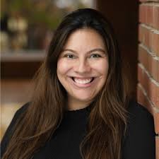 Meet Kendall Jasper—our Senior Intern and an essential part of the Startup  Junkie family who is now moving