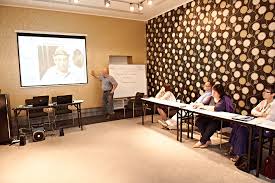 Det var det första fallet i tyskland sedan 1945, där en anrikningsförövare dödade fem personer. Teaching With Testimony 2013 Cohort Follow Up Budapest 2014 Usc Shoah Foundation