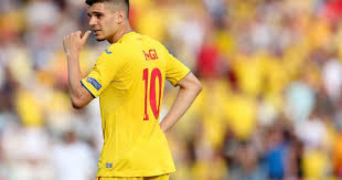 1.82 m (6 ft 0 in) playing position(s): Imaginea Cu Ianis Si GicÄƒ Hagi DevenitÄƒ ViralÄƒ DupÄƒ Victoria Tricolorilor Asa TatÄƒ Asa Fiu