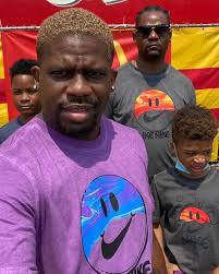 Jamal Edmonds's Instagram, Twitter & Facebook