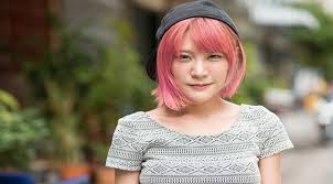 Cara menghitamkan rambut dengan kembang sepatu adalah bunga indah yang sangat diminati untuk dimiliki sebagai penghias halaman atau kebun di rumah tercinta, namun ternyata tanaman ini juga memiliki khasiat untuk menghitamkan dan menyehatkan rambut secara alami. Sehabis Cat Rambut Kok Rambut Jadi Rontok Ini Penyebabnya
