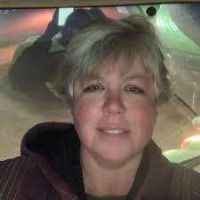 Hey guys, I have a personal question for about all of you. My question is,  do any of you have full time jobs outside of your farms? How many acres do  you