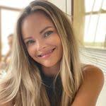 Ashlea Reece's Instagram, Twitter & Facebook