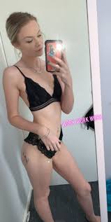 emmylou - BDSM Dating For Kink, Fetish, and Femdom