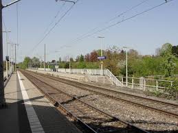 Offenburg used to be a railway town and the station was of major economic importance to it. Bahnhof Offenburg Kreisschulzentrum