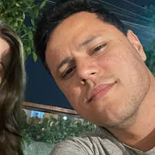 Empreendimento novo na cidade também é sinônimo de mais empregos! 🤩 Se  você está a procura de uma oportunidade de trabalho, encaminhe o seu  currículo para análise no e-mail estacaocenter@terra.com.br 💻 #Atenção: