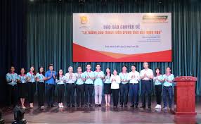 Tại hội nghị người việt nam ở nước ngoài lần thứ nhất vào hôm 22/11/2009 chủ tịch nước nói:mới tháng 9 vừa rồi tôi đi dự hội nghị các nhà lãnh đạo 15 nước. Nguyen Chá»§ Tá»‹ch NÆ°á»›c Nguyá»…n Minh Triáº¿t Noi Chuyá»‡n Vá»›i Thanh Nien Bao NgÆ°á»i Lao Ä'á»™ng