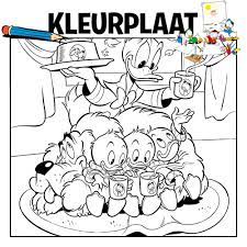 Een kleurplaat is leuk voor jong & oud! Kleurplaten Donaldduck Nl