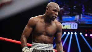 Floyd Mayweather stays perfect in supposed last fight