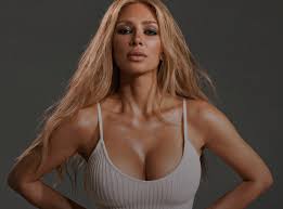 Ким Кардашьян выпустила одежду для увеличения ягодиц