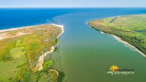 Marea neagra are o suprafata de doua ori mai mare decat cea a tarii noastre. Ghid Gura De Varsare A Dunarii In Marea Neagra La Sfantu Gheorghe