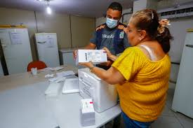 Prefeitura De Belford Roxo Recebe 3 950 Doses Da Vacina Oxford Astrazeneca Prefeitura Municipal De Belford Roxo