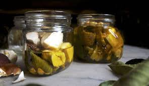 Nel video di oggi vedremmo come pulire e conservare i funghi porcini ★ iscriviti al canale ➜. Ricetta Porcini Sott Olio Le Ricette Di Buonissimo