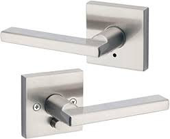 Step up to designer styles and superior security with weiser metropolitan boutique products. Kwikset Halifax Bed Bath Lever In Satin Nickel Door Levers Amazon Canada