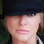 Christine Lucht's Instagram, Twitter & Facebook