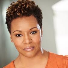 Lisa Rene' (@TheLisaRene)