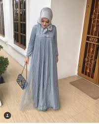 Ide baju hamil kondangan butuh cari baju hamil untuk kondangan, coba deh ikuti beberapa inspirasi padu padan ala selebgram sekaligus hijaber joyagh berikut ini. Model Gamis Brokat Ibu Hamil Inspirasi