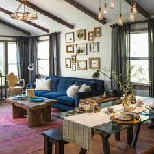 We've gathered 50 living room design ideas that all feature simple but elegant furnishings and this living room design is bursting with color, and all the pieces go together perfectly, including the blue this living room is full of eclectic details, from the quirky chandelier to the skull decoration over the. 75 Beautiful Eclectic Living Room Pictures Ideas December 2020 Houzz