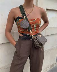 The bag shot to popularity, selling out almost immediately, and in the meantime racking up waitlists of thousands around the globe. Multi Pochette Accessoires Louisvuitton Fashion Fashion Inspo Insta Fashion
