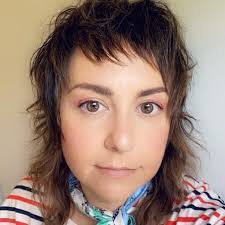 Heather Hulsey's Instagram, Twitter & Facebook