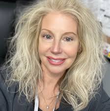 Looking for some Kiko or Boer! Lmk what ya got! Closer to Knox the better! 